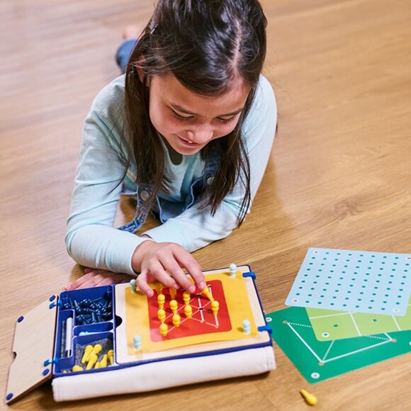 NEW KiwiCo. Kiwi Co. Pegboard Games Puzzles Travel Board Games Case Party Deskto - Picture 3 of 13